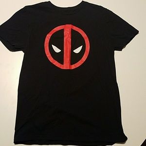 Deadpool marvel tshirt